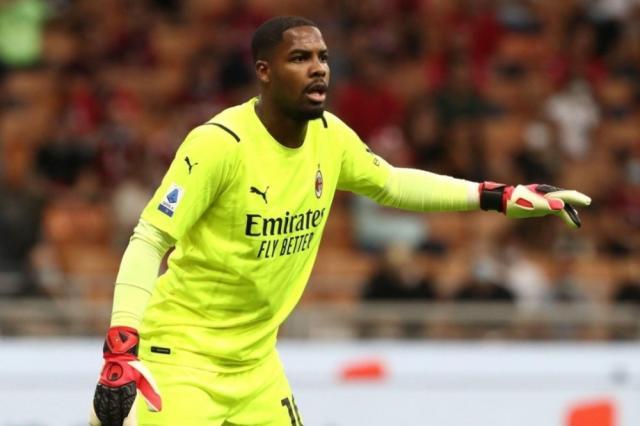 2026世界杯-迈尼昂封神后伤遁 AC米兰门将的“双保险”够不够？