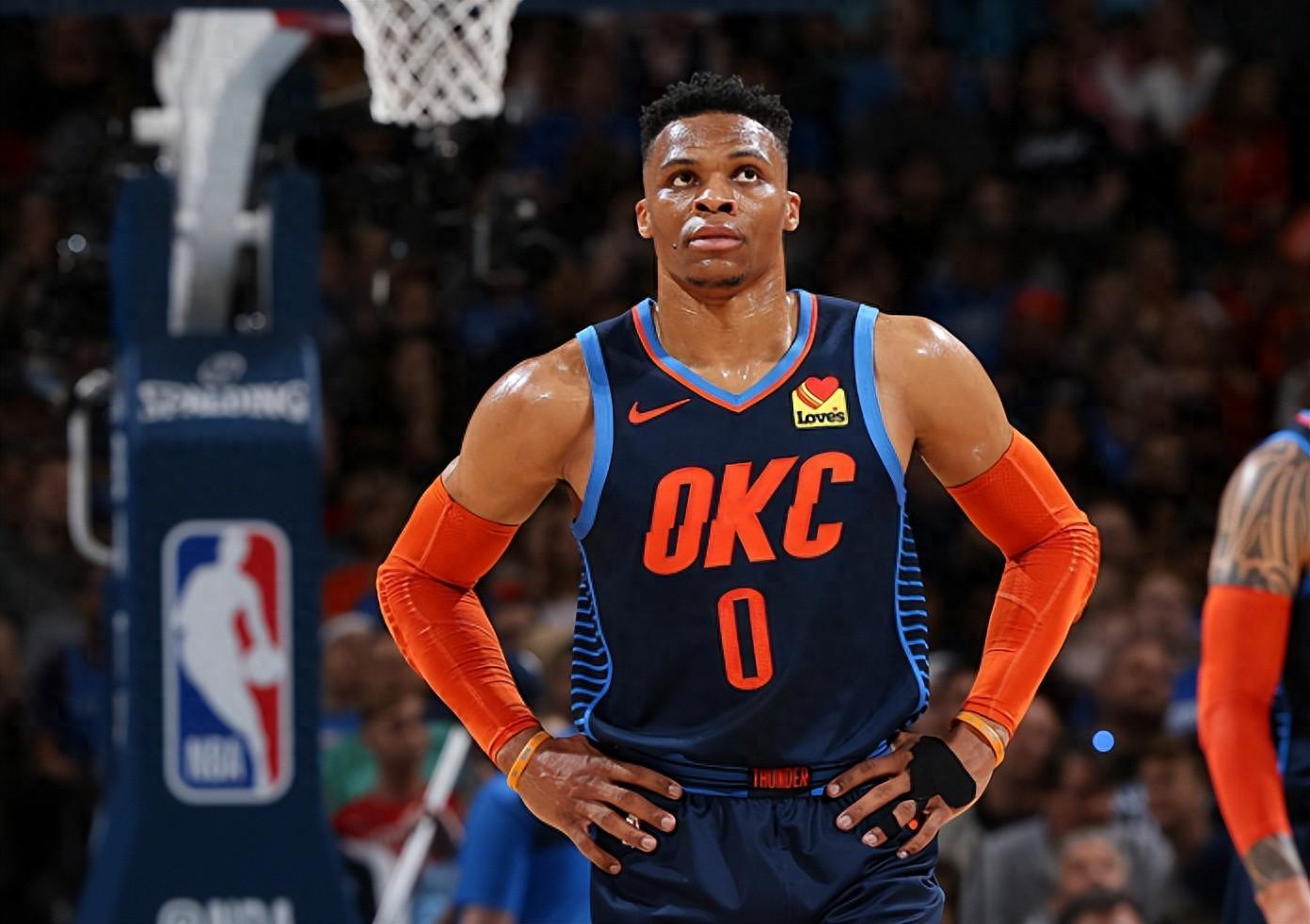 世界杯-我才刚出汗，你就累脱水了”，盘点NBA5大体力怪 库里似非人类