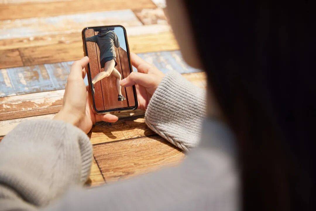 世界杯官方APP-户外消费的下一个春天，在折扣店？